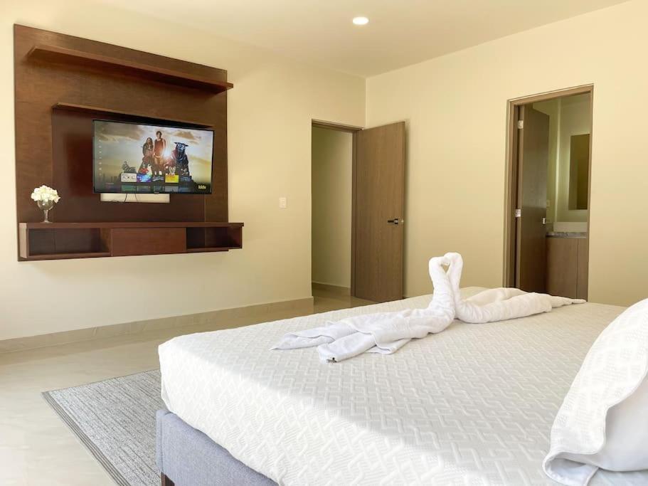 Apartamento 2br Beautiful Located At Playas Heart!- F1 Playa del Carmen